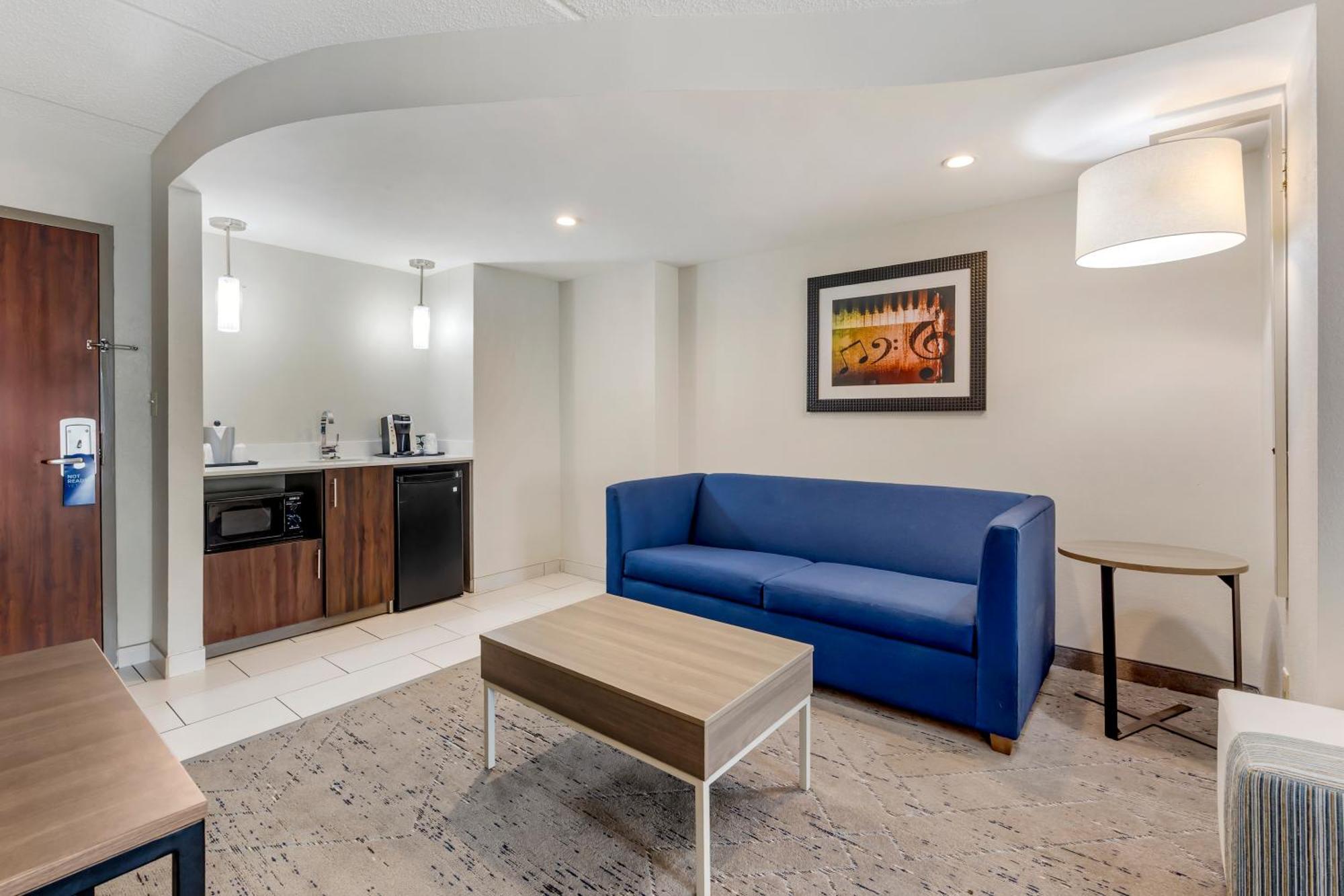 Holiday Inn Express & Suites Nashville Southeast - Antioch By Ihg Экстерьер фото