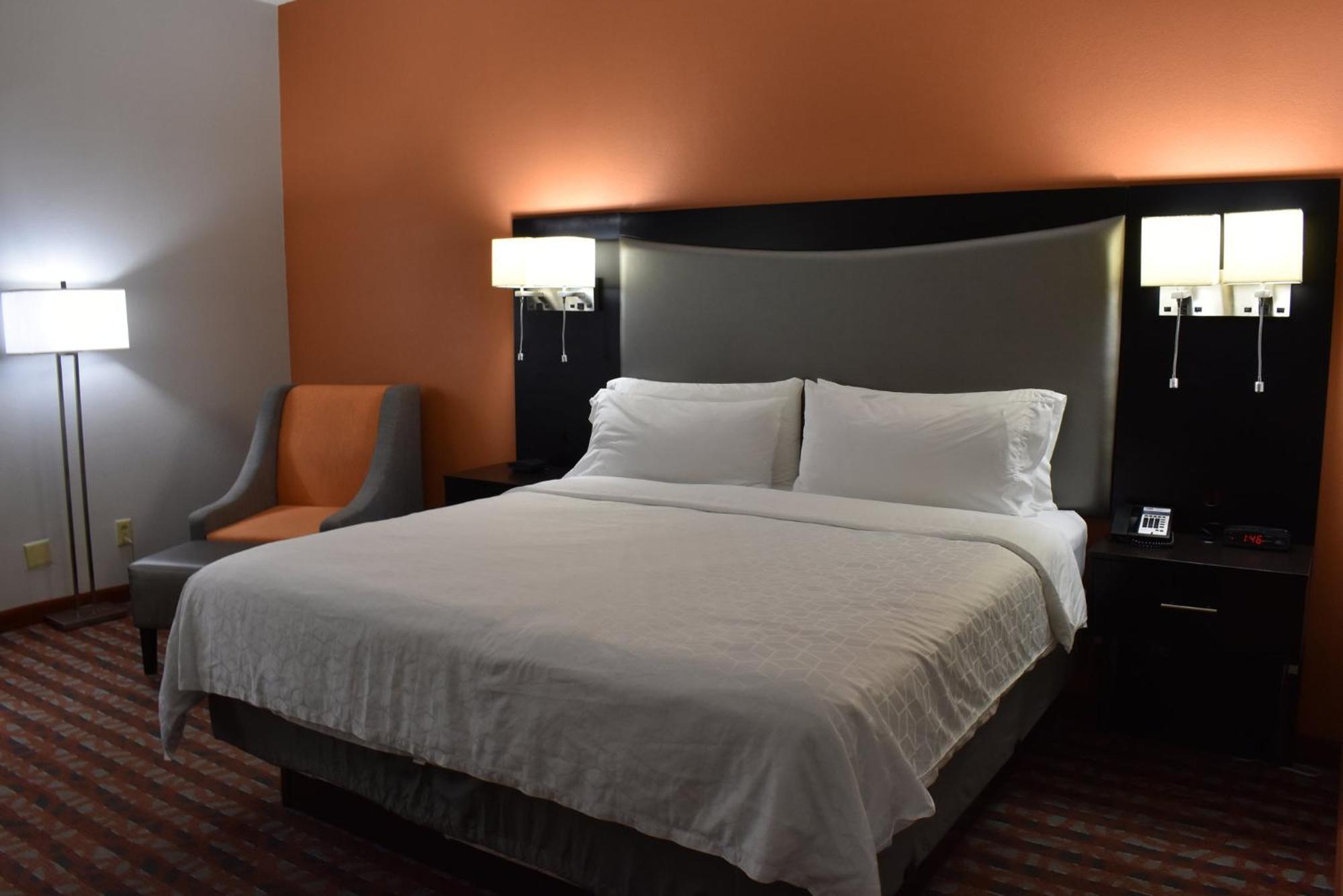 Holiday Inn Express & Suites Nashville Southeast - Antioch By Ihg Экстерьер фото
