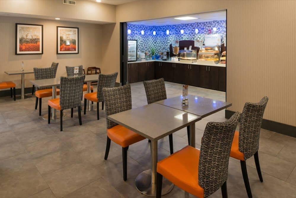 Holiday Inn Express & Suites Nashville Southeast - Antioch By Ihg Экстерьер фото